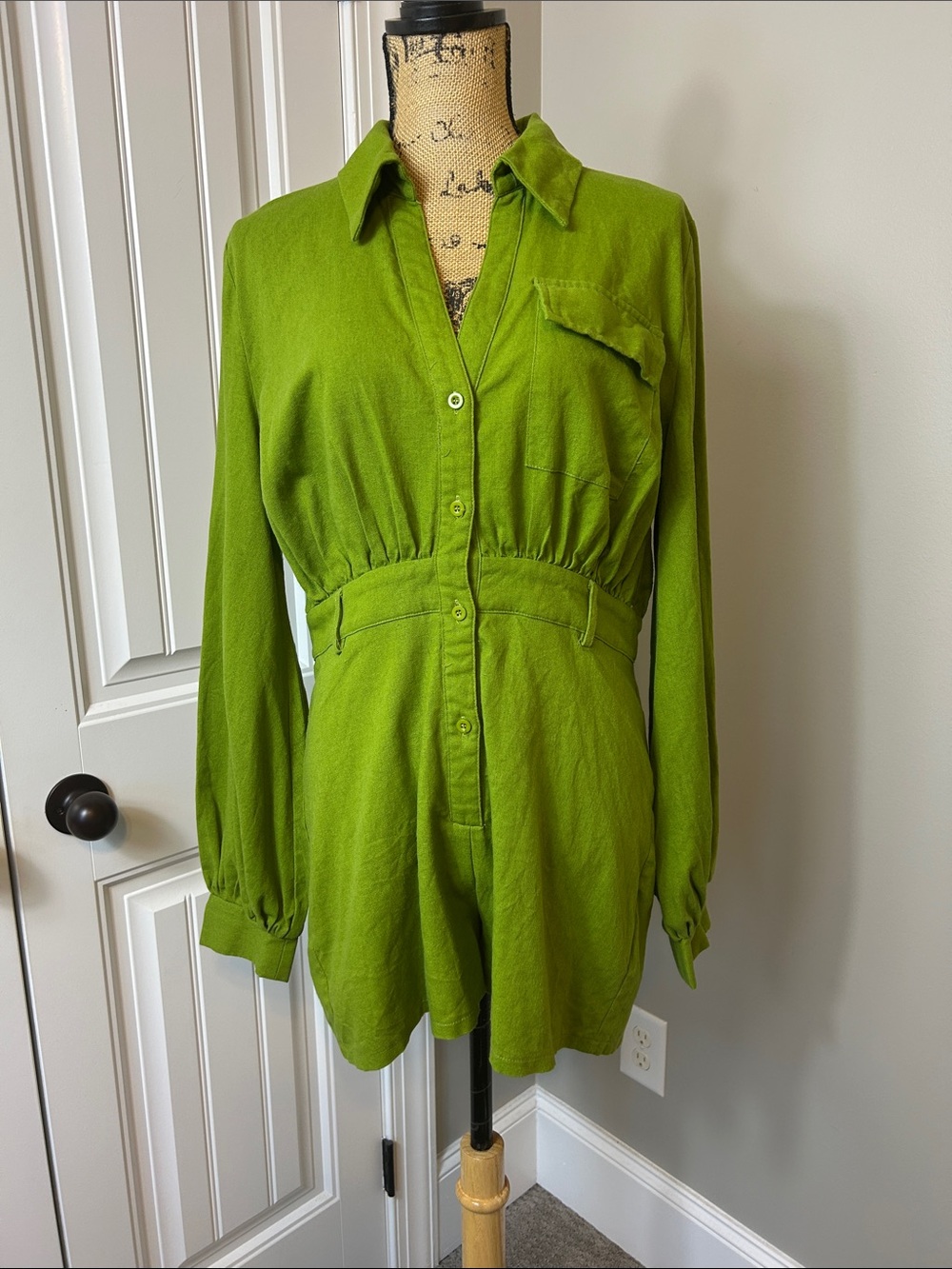 Women's PRETTYLITTLETHING Lime Green Long Sleeve Romper Size 6